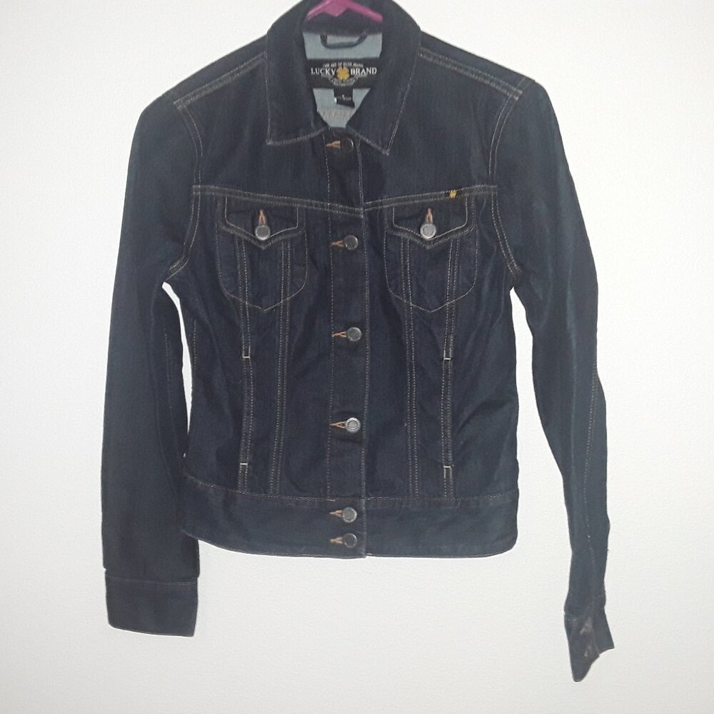 Ladies Lucky Brand, Small 2 side pockets,2 front pockets, button up short jacket